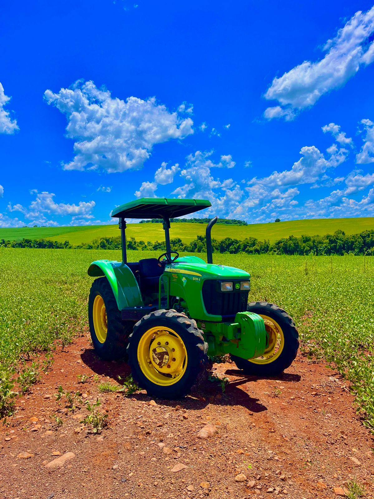 JOHN DEERE 5055E